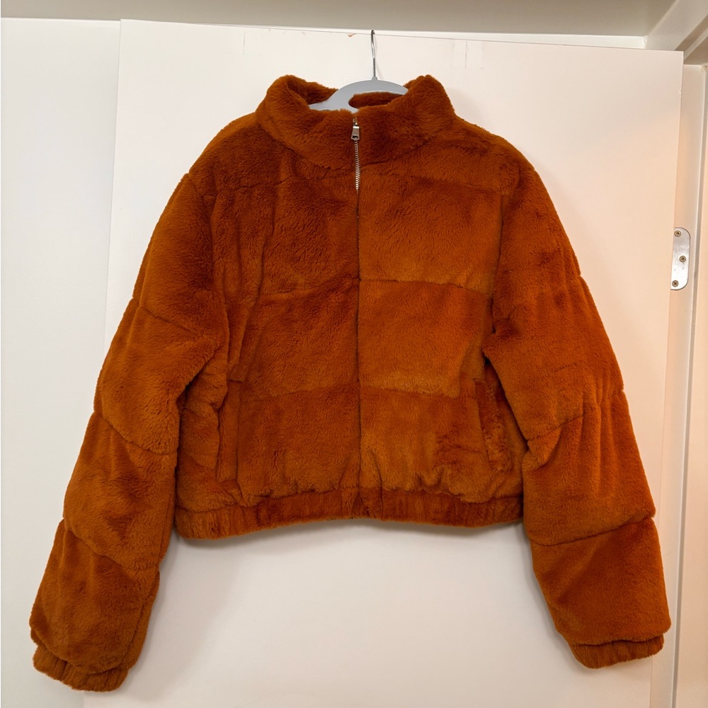 Superdown Cropped Puffer Jacket - Picture 3 of 4